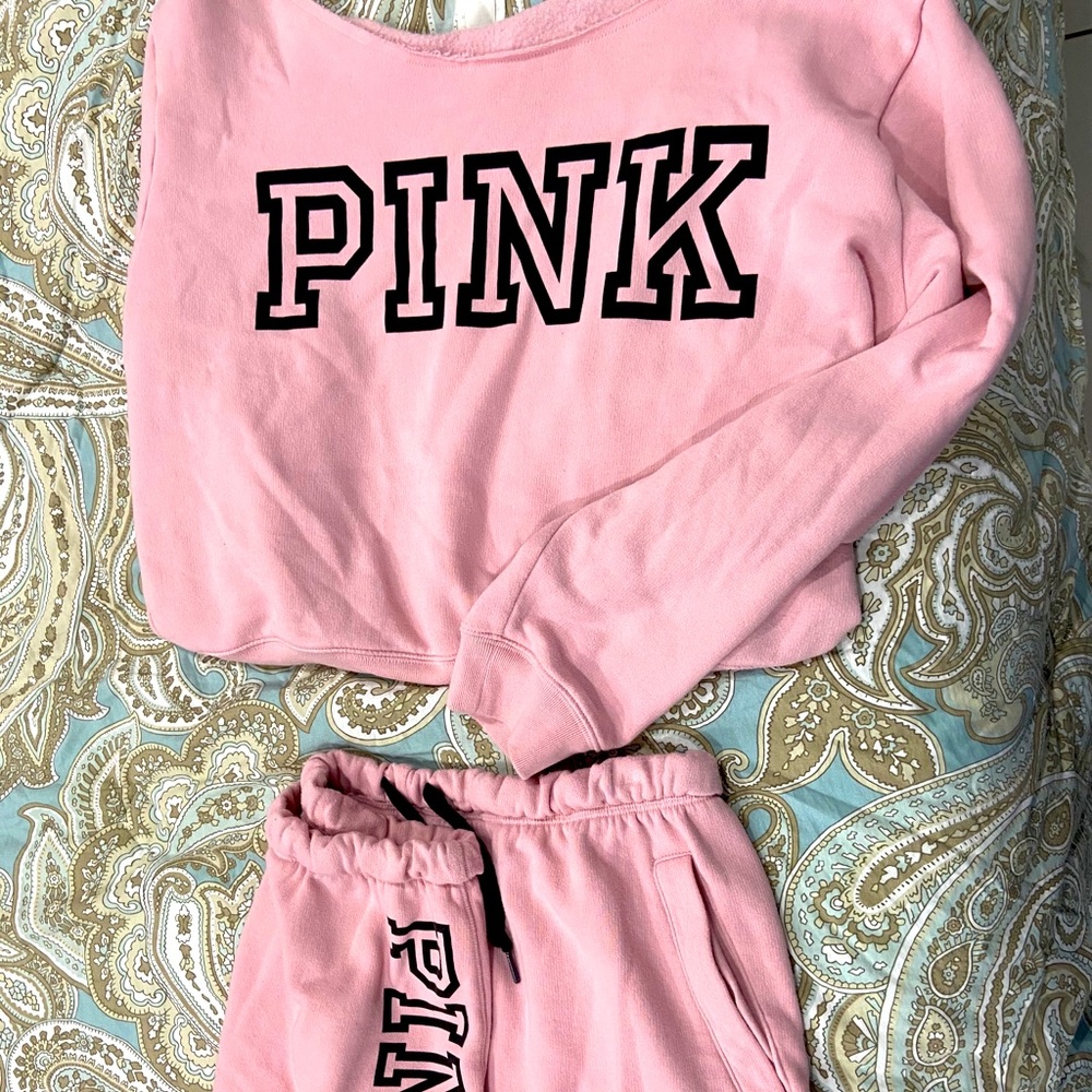 Rose colored PINK Sweatshirt and Shorts